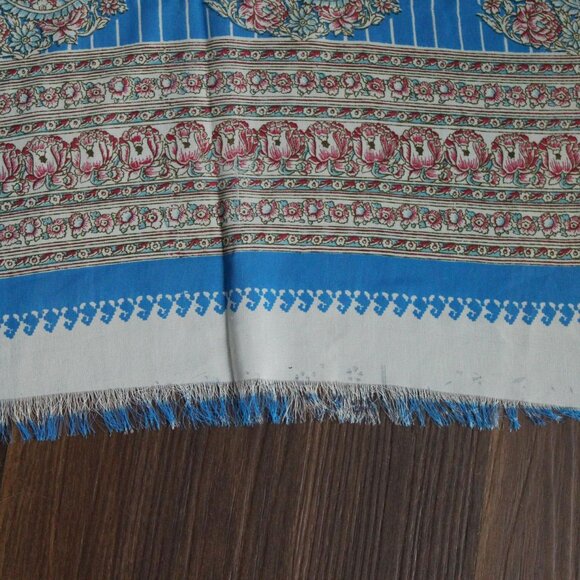 Vintage 1990s Indian Sari, Authentic Sky Blue Chiffon with a Floral Print Saree, - Picture 7 of 10